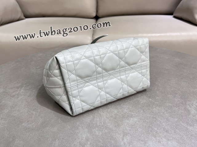 Dior专柜新款迪奥小号Toujours手袋牛皮超大藤格纹休闲女包 djfk1236